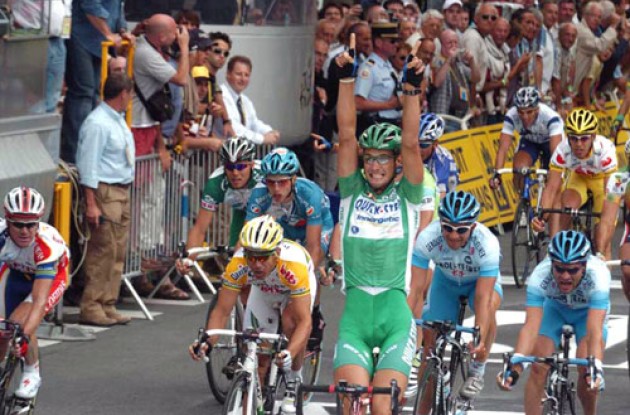 Tom Boonen takes the win ahead of Wrolich and O'Grady. Photo copyright Fotoreporter Sirotti.