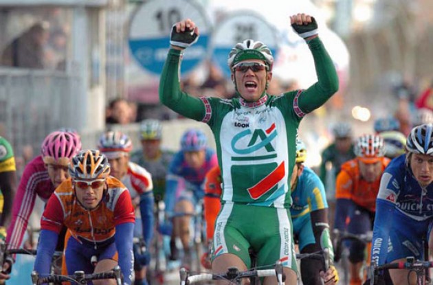 Thor Hushovd takes the win for Credit Agricole. Photo copyright Fotoreporter Sirotti.