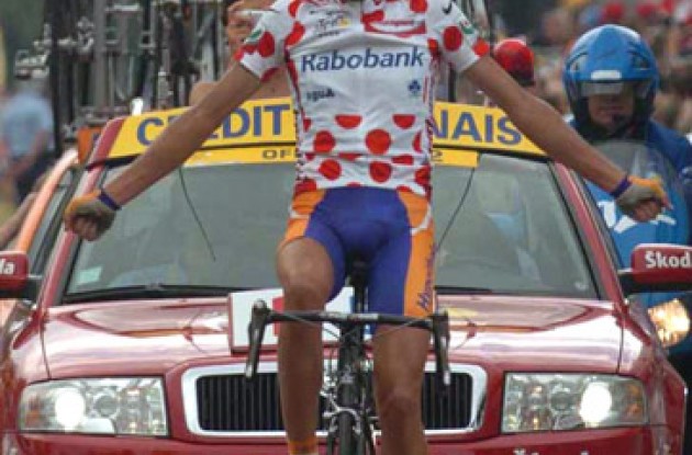 I'm not sure how this happened but my editor has made arrangements for his fellow countryman Michael to win today's stage! Photo copyright Fotoreporter Sirotti.