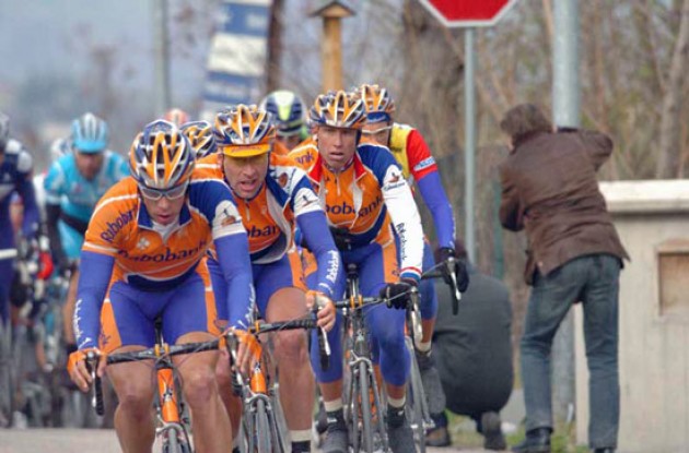 Rabobank leads for Thomas Dekker. Photo copyright Fotoreporter Sirotti.