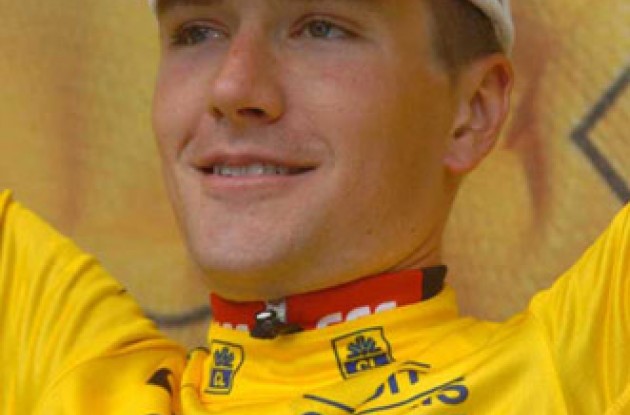 Dave Zabriskie will wear the yellow leader's jersey in tomorrow's important team time trial. Photo copyright Fotoreporter Sirotti.