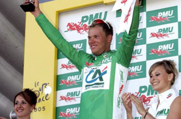 Thor Hushovd in the green sprinter jersey. Photo copyright Roadcycling.com/<A HREF="http://www.benrossphotography.com" TARGET="_BLANK">Ben Ross Photography</A>.