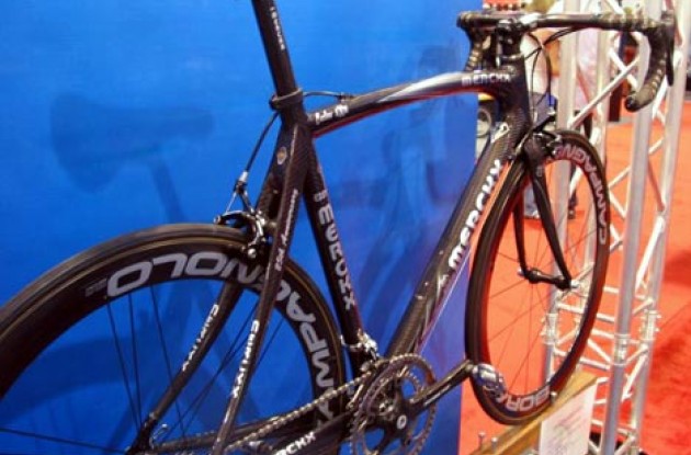 Eddy Merckx's new Carbon AXM. Photo copyright Roadcycling.com.