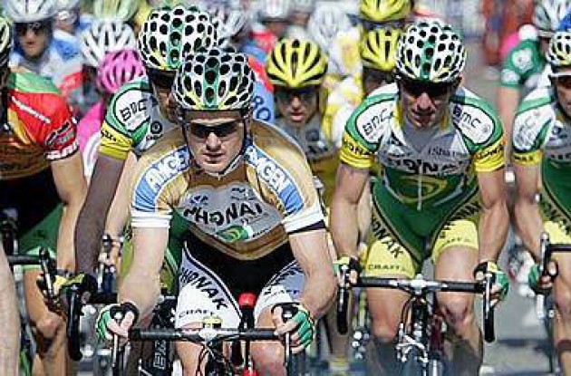 Race leader Floyd Landis supported by team mates. Photo copyright Roadcycling.com.