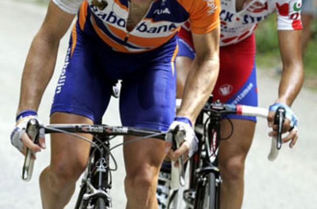 Levi Leipheimer and Richard Virenque working hard in the 2004 Tour de France (Stage 15 from Valreas - Villard-de-Lans). Photo copyright Cor Vos.
