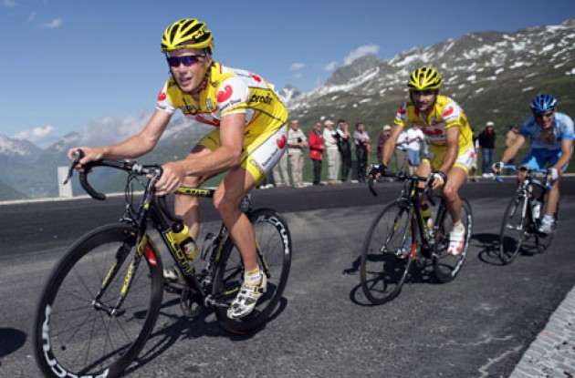 Horner pulls Piepoli. Photo copyright Roadcycling.com.