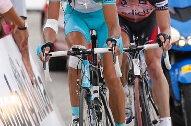 Photo copyright <A HREF="http://www.photoshelter.com/usr-show?U_ID=U0000yEwV90OAoAE" TARGET="_BLANK">www.BenRossPhotography.com</A>. Photo copyright <A HREF="http://www.photoshelter.com/usr-show?U_ID=U0000yEwV90OAoAE" TARGET="_BLANK">www.BenRossPhotography.com</A>.