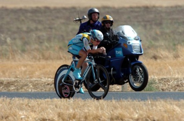 Levi Leipheimer (Team Astana) on his way to a great victory.