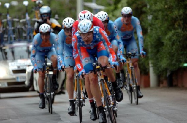 Dave Zabriskie, Christian Vande Velde, David Millar and the rest of Team Slipstream on their way to victory in Palermo earlier today.