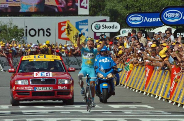 Photo copyright Fotoreporter Sirotti. Photo copyright Fotoreporter Sirotti.