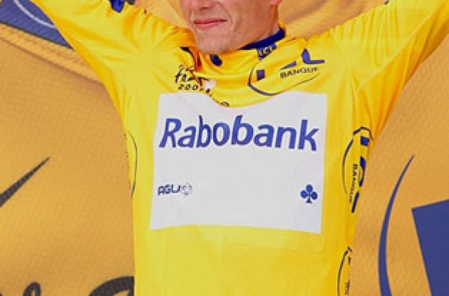 Photo copyright <A HREF="http://www.photoshelter.com/usr-show?U_ID=U0000yEwV90OAoAE" TARGET="_BLANK">Ben Ross Photography</A>. Photo copyright <A HREF="http://www.photoshelter.com/usr-show?U_ID=U0000yEwV90OAoAE" TARGET="_BLANK">Ben Ross Photography</A>.