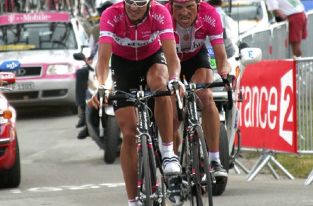 Klöden pulls Ullrich up a Tour climb. Photo copyright Roadcycling.com/Ben Ross Photography/www.benrossphotography.com.