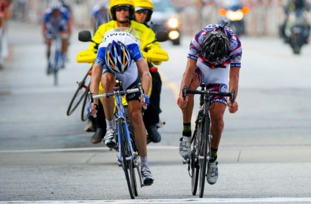 Tyler Hamilton (Team Rock Racing) does it! Tyler Hamilton (Team Rock Racing) does it!