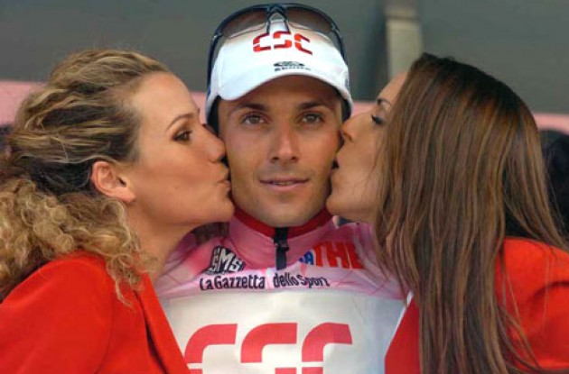 Ivan Basso enjoys a few sweet moments on the podium. Photo copyright Fotoreporter Sirotti. Ivan Basso enjoys a few sweet moments on the podium. Photo copyright Fotoreporter Sirotti.