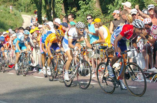 Boonen and co. follows. Photo copyright Fotoreporter Sirotti. Boonen and co. follows. Photo copyright Fotoreporter Sirotti.