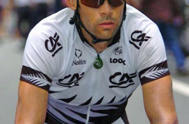 Julian Dean arrives. Julian Dean arrives.