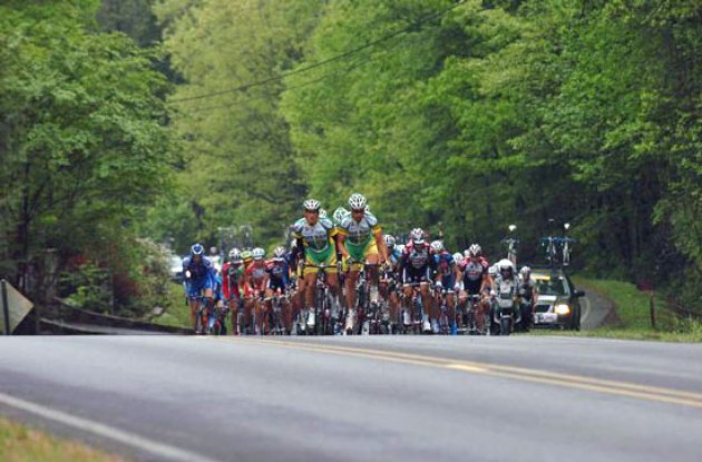 Members of Phonak Hearing Systems - iShares lead the peloton back to the lead group for most of the day.