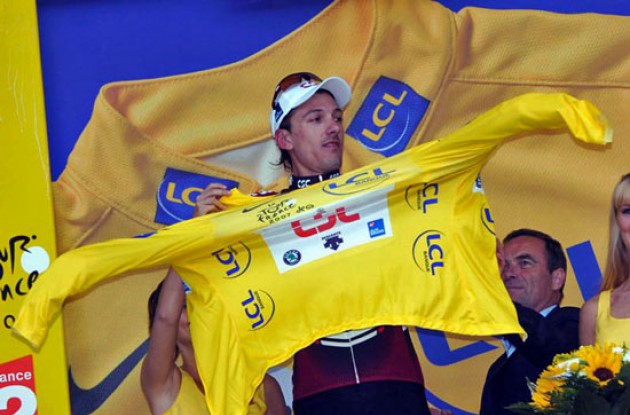 Fabian Cancellara - still in yellow.