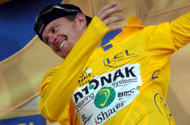 Floyd Landis is now in yellow before tomorrow's time trial. Photo copyright Fotoreporter Sirotti. Floyd Landis is now in yellow before tomorrow's time trial. Photo copyright Fotoreporter Sirotti.