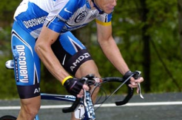 Jason McCartney of Discovery Team on the climb to Wolfpen Gap. Photo copyright Casey Gibson.