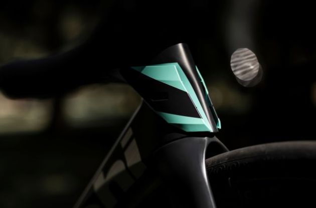 OLTRE RC/PRO専用CARBON AERO COCKPIT Integrated aero cockpit for Bianchi Specialissima RC / PRO