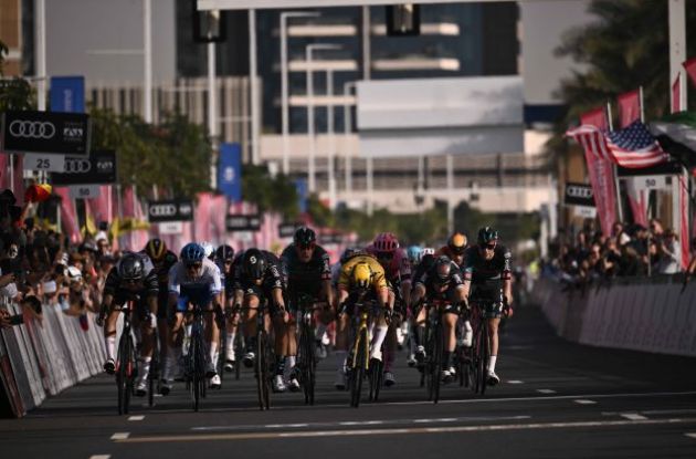 Juan Sebastian Molano sprints to victory in stage 4 of UAE Tour 2023
