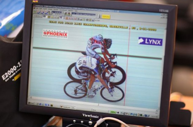 Photo finish. Photo finish.