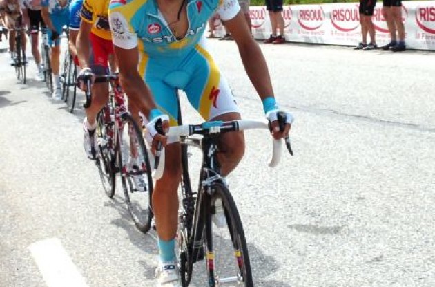 Alberto Contador leads. Photo copyright Fotoreporter Sirotti.