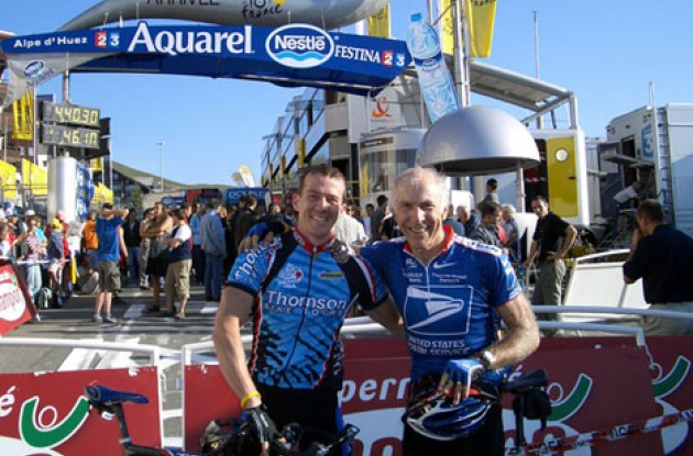Channing Tassone and Tony Herring at the top of Alpe d'Huez waiting for Lance. Photo copyright Roadcycling.com.
