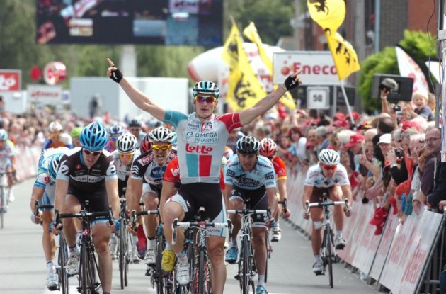 Germany's Andre Greipel wins the final stage. Photo copyright Fotoreporter Sirotti.