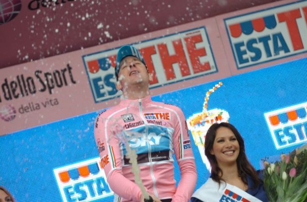 Bradley Wiggins (Team Sky) celebrates his win on the podium in Amsterdam. Photo copyright Fotoreporter Sirotti.
