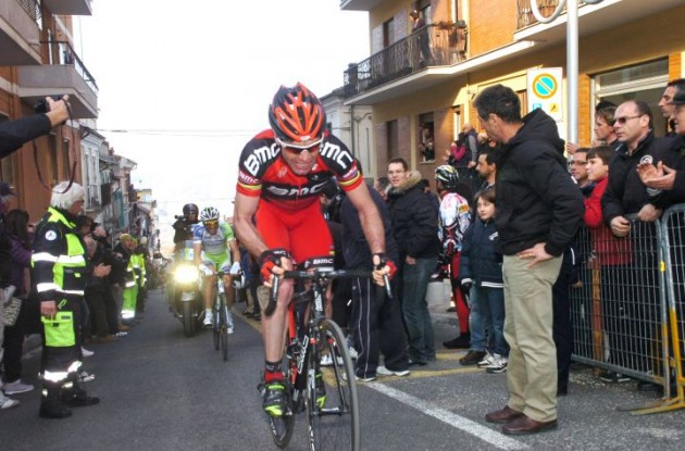 Team BMC Racing's Cadel Evans climbs. Photo Fotoreporter Sirotti.