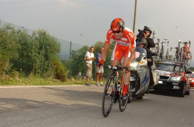 Team BMC Racing's World road cycling champion Cadel Evans placed fourth in today's final Tour of Italy time trial. Photo copyright Fotoreporter Sirotti. Team BMC Racing's World road cycling champion Cadel Evans placed fourth in today's final Tour of Italy time trial. Photo copyright Fotoreporter Sirotti.