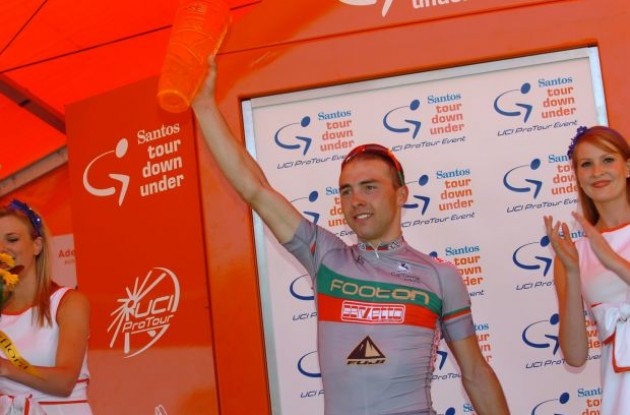 Cardoso on the podium. Photo copyright Fotoreporter Sirotti. Cardoso on the podium. Photo copyright Fotoreporter Sirotti.