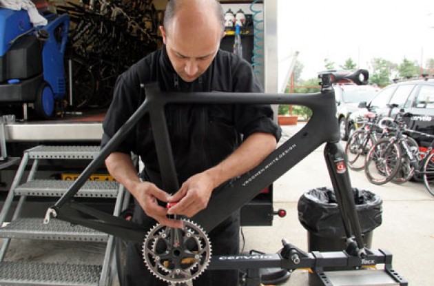 Team CSC mechanic Alejandro assembles the new Cervelo Soloist Carbon SR71. Photo copyright Roadcycling.com.