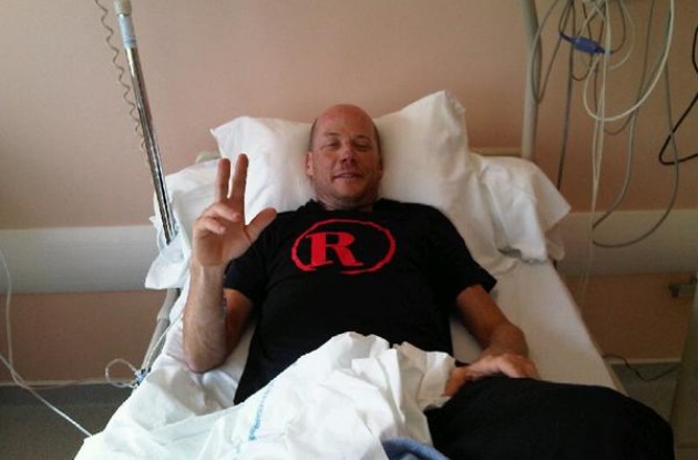 Chris Horner greets our readers from his hospital bed. Photo Philippe Maertens.
