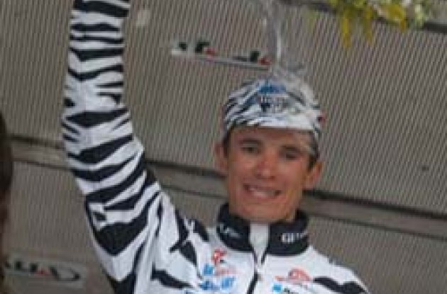 Kolobnev on the podium. Photo copyright Fotoreporter Sirotti. Kolobnev on the podium. Photo copyright Fotoreporter Sirotti.