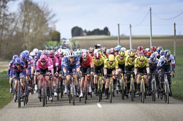 | A.S.O. Cycling peloton