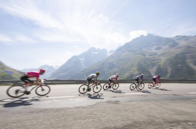 Cyclists descending from a mountain during stage 4 of Vuelta a Espana