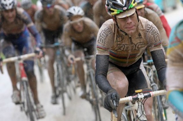 Cadel Evans working hard. Cadel Evans working hard.