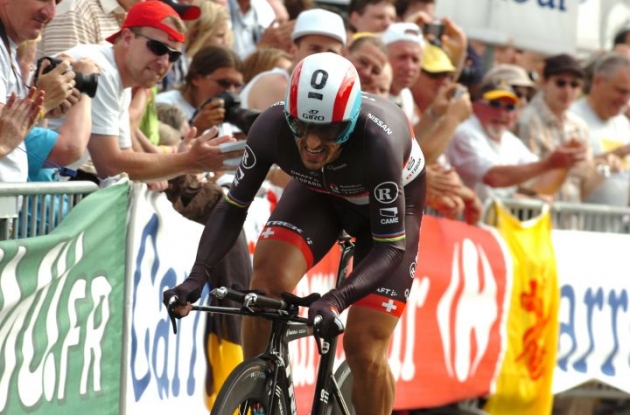 Fabian Cancellara wins the prologue of the Tour de France 2012. Photo Fotoreporter Sirotti.