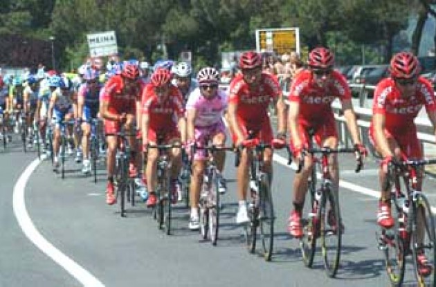 The Saeco train in action. Photo copyright Fotoreporter Sirotti. The Saeco train in action. Photo copyright Fotoreporter Sirotti.