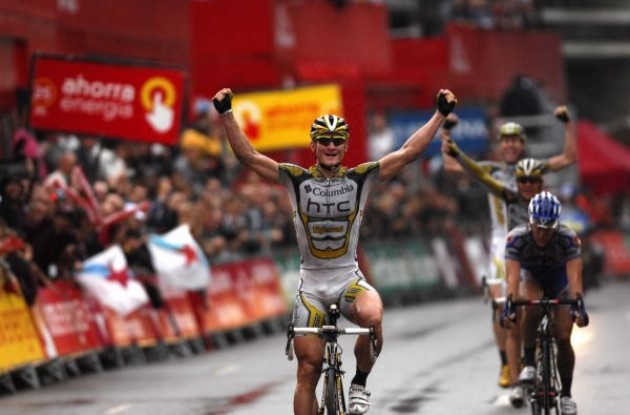 Germany's Andre Greipel wins for Team Columbia-HTC! Photo copyright Fotoreporter Sirotti.