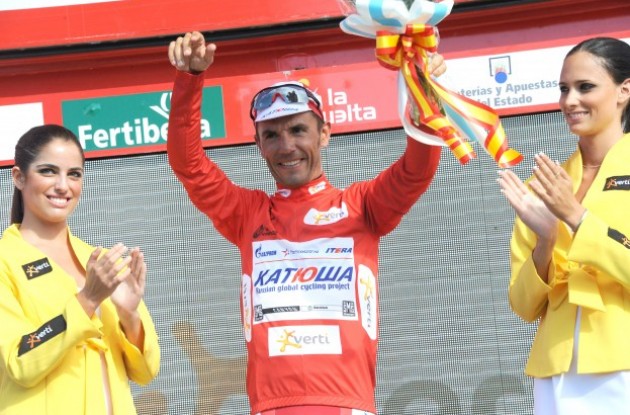 Rodriguez celebrates his Vuelta a Espana lead with the gorgeous Spanish podium girls | Photoreporter Sirotti