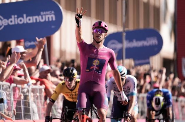 Jonathan Milan wins stage 13 of Giro d'Italia 2024