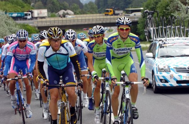 Lance Armstrong and Ivan Basso. Photo copyright Fotoreporter Sirotti.