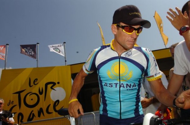 Lance Armstrong (Team Astana) at the start in Monaco. Photo copyright Fotoreporter Sirotti.