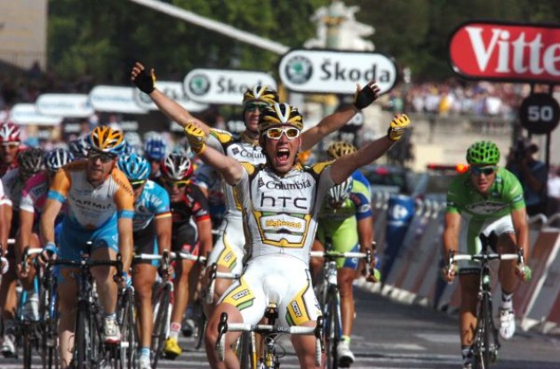 Mark Cavendish (Team Columbia-HTC) wins on the Champs Elysees in Paris. Photo copyright Fotoreporter Sirotti.