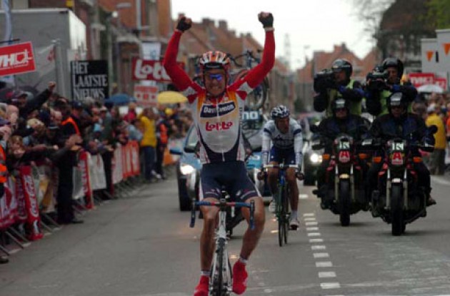 Mattan takes the win ahead of Flecha ... after a bit of motor-pacing though - Shh! Photo copyright Fotoreporter Sirotti.