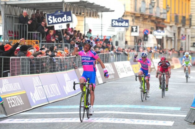 Michele Scarponi wins stage 4 of 2011 Tirreno-Adriatico. Photo Fotoreporter Sirotti.